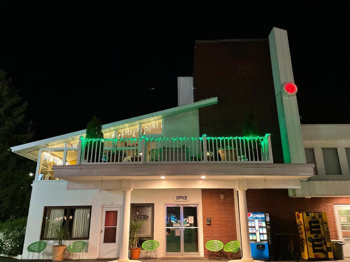 O'Sullivan'S Motel Lake George Luaran gambar
