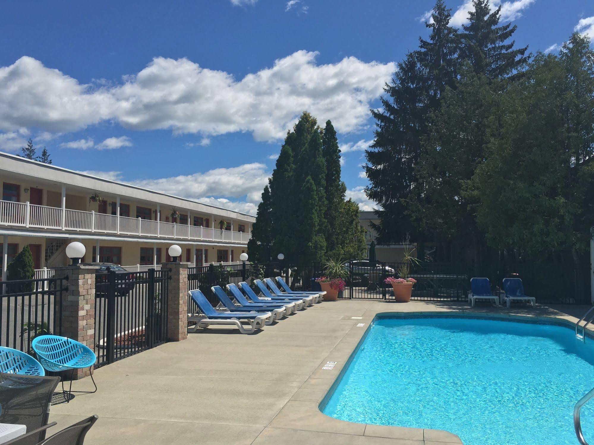 O'Sullivan'S Motel Lake George Luaran gambar